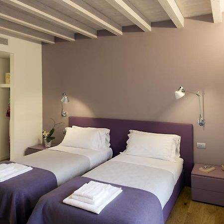 Manzoni 124 Bed&Relax Panzió Esine Kültér fotó