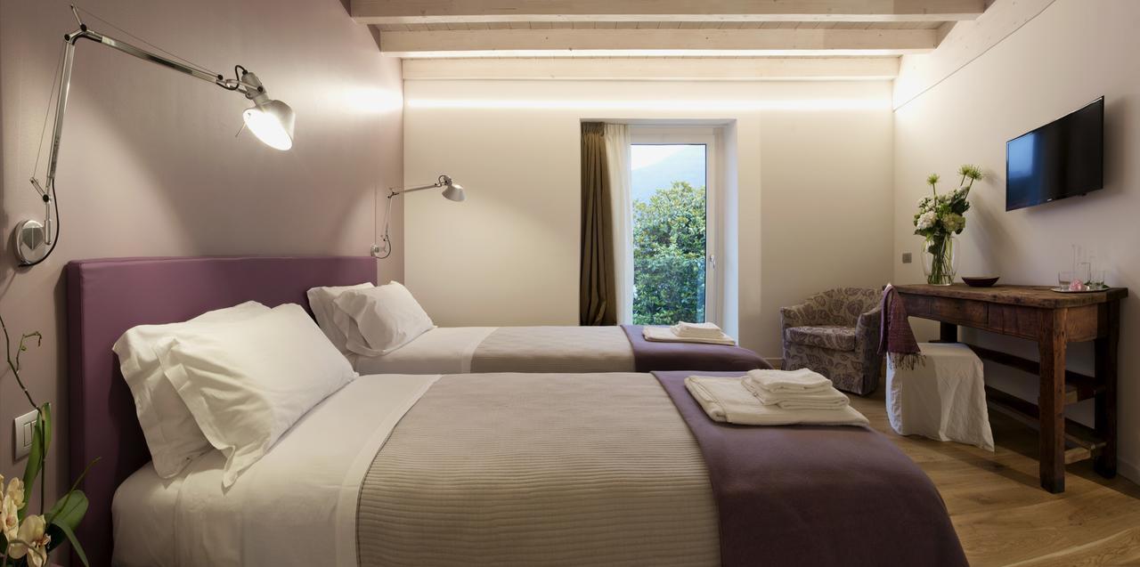 Manzoni 124 Bed&Relax Panzió Esine Kültér fotó